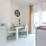 Viktorija 1br * 자다르