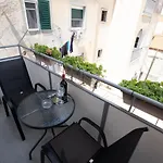Viktorija 1br 아파트